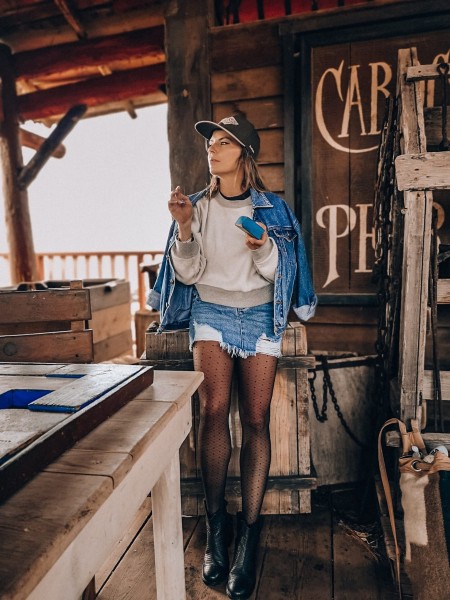 Gabriella - Sukkpüksid sukapaelavöö efektiga võrksukkpüksid täpiline